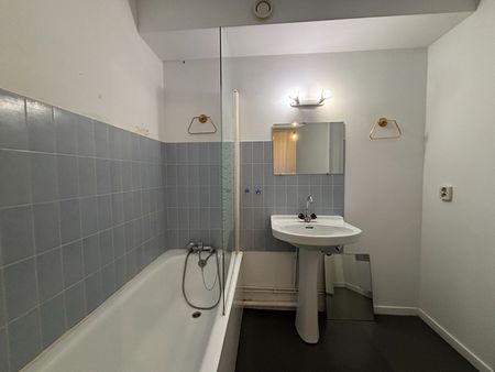 Location Appartement 2 pièces 54m² - Photo 5