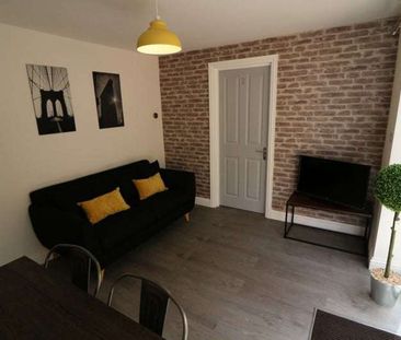 OX Living is proud to present this high-quality 6-bedroom co-living... - Photo 2