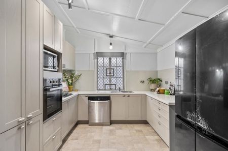 63 Juliette Street, Annerley QLD 4103 - House For Rent | Domain - Photo 3
