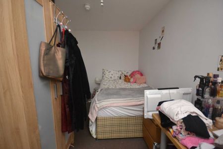 Price £3,780 pcm - Available 01/07/2026 - Furnished - Photo 5