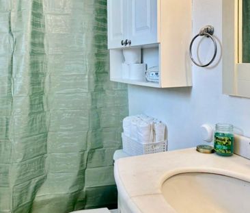 For Lease - 252 William Roe Boulevard Unit# Room 2, Newmarket, Ontario - Photo 3