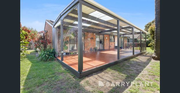 Spacious 3-Bedroom Home with Generous Entertaining and Prime Location - Photo 1