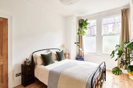 2 Bed Maisonette, St. John's Road, N15 - Photo 5