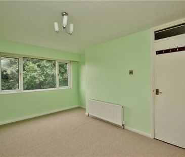 Shortdale Road, Aldershot - Photo 6