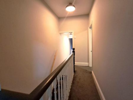 3 bedroom semi-detached house to rent - Photo 2