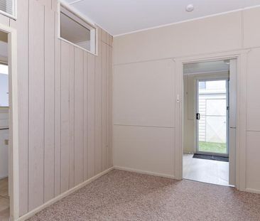 Level Home - Close to Waterfront - Photo 5