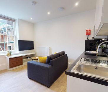 Studio to rent - Photo 1