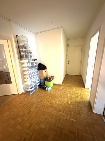 "Grosse 2-Zimmerwohnung im Gundeli nahe Bahnhof SBB zu vermieten" - Photo 2