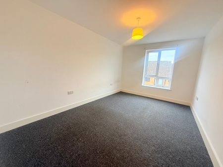 Newton Road, Yeovil, Somerset - Photo 3