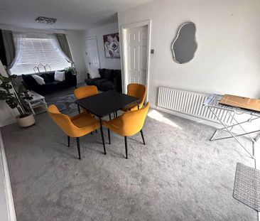 4 bedroom terraced house to rent - Photo 1