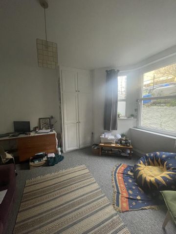 2 bedroom house share to rent - Photo 2