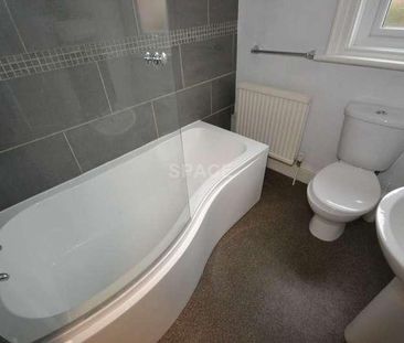 Basingstoke Road, Reading, Berkshire, RG2 - Photo 5