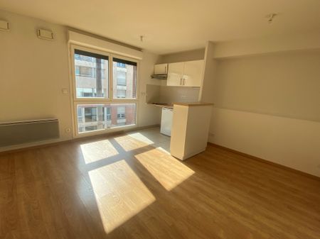 Location Appartement 1 pièce 28m² TOULOUSE 31400 - Photo 2