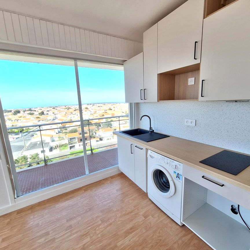 Location Appartement 1 pièce 35m² LES SABLES D OLONNE 85100 - Photo 1