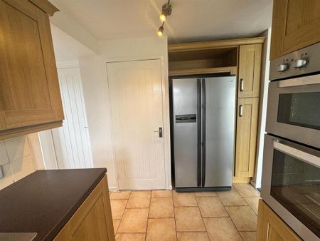4 bedroom house to rent - Photo 3