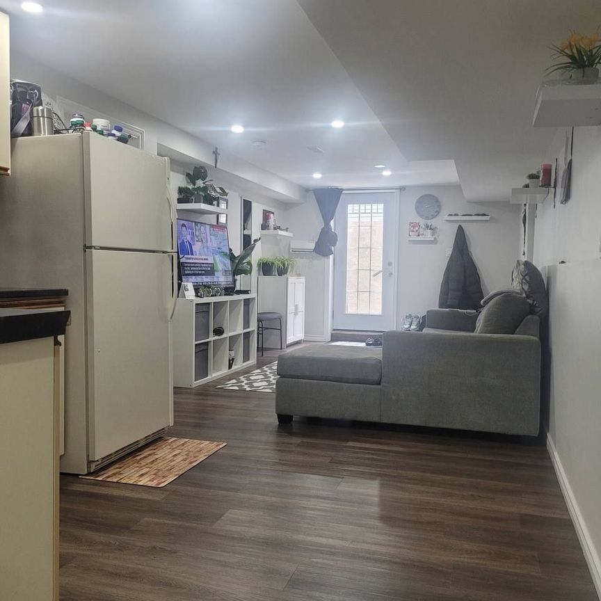 For Lease - 15 Tanager Drive, Guelph, Ontario - Photo 1