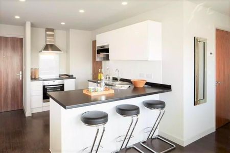 2 bedroom apartment to rent - Photo 2