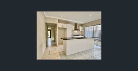 Spacious Family Living in a Prime Butler Location! - Photo 4