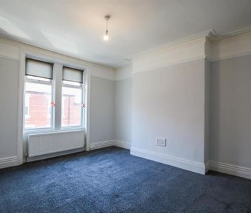 3 bedroom apartment to rent - Photo 6