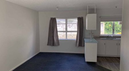 Family-Friendly Rental in Claudelands – Act Fast! - Photo 2