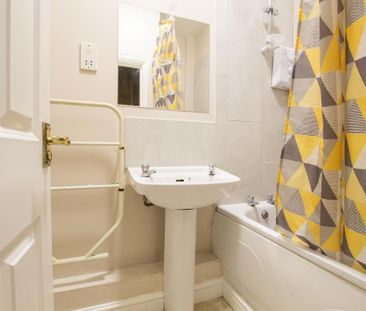 2 bedroom property to rent - Photo 5