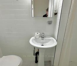 For Lease - 206 Carlton Street Unit# 106, Toronto, Ontario - Photo 2