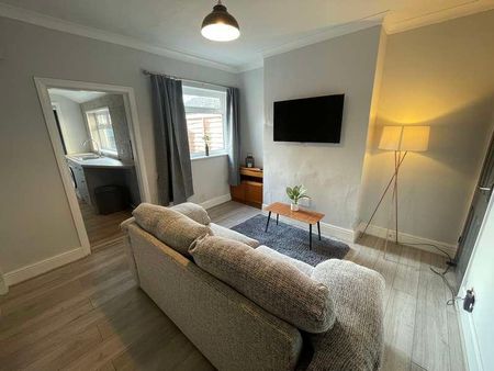 Kirkby Street - Bed, Bath, LN5 - Photo 4