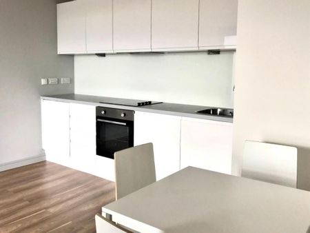 Studio to rent - Photo 5