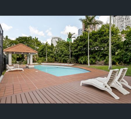 1 Goodwin Street, Kangaroo Point, Qld 4169 - Photo 5