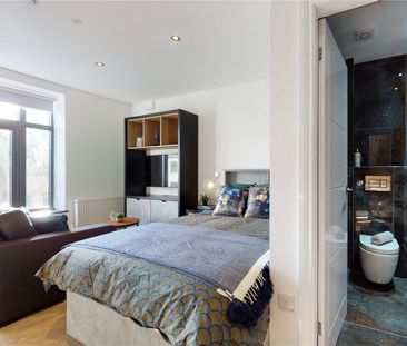 Apt 4, 7 South Parade - Photo 1