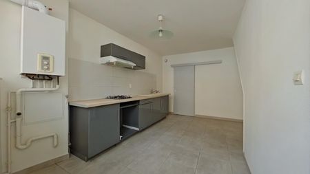 Location Appartement 2 pièces 58m² POITIERS 86000 - Photo 2
