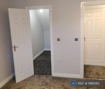 3 bedroom terraced house to rent - Photo 3