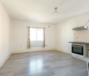 studio to rent New Wharf Road, Tonbridge, Kent, TN9 - Photo 3