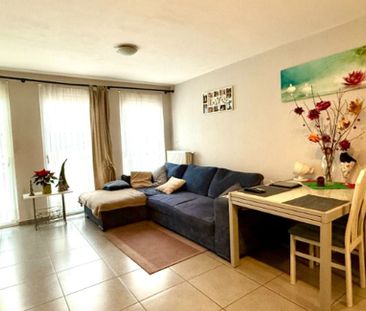 Appartement te huur in Deinze voor € 700 met 1 slaapkamer - Photo 2