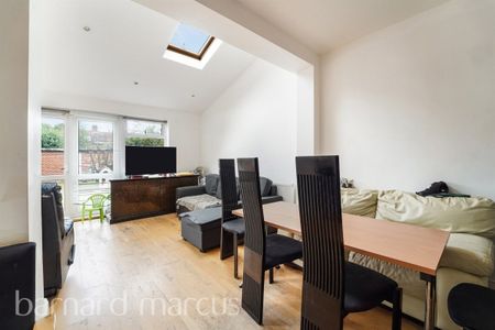 Franks Avenue - Photo 3