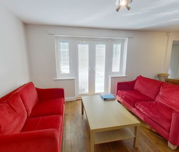 Friars Court - Photo 6