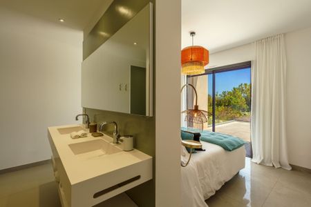 Rental Villa Ajaccio 6 Rooms 250 m² - Photo 5