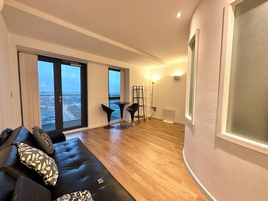1 bedroom flat to rent - Photo 1