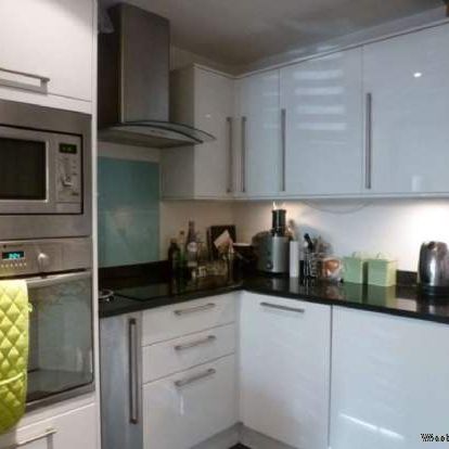 2 bedroom property to rent in London - Photo 1