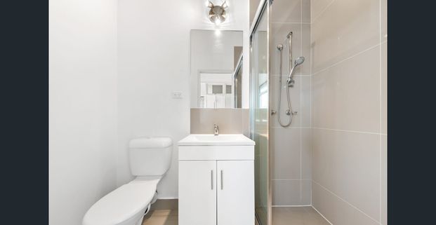 Furnished Shared Accommodation in Sunnybank! - Photo 1