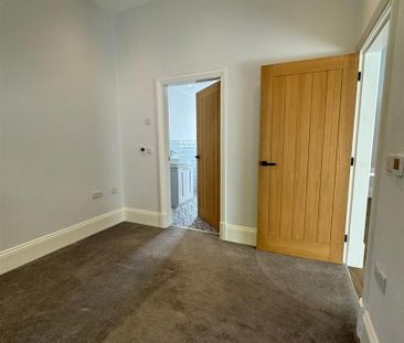 1 bed bungalow to rent in Ashworth Road, Rossendale, BB4 - Photo 5