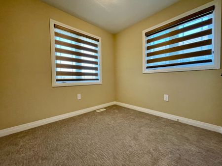 For Lease - 24 Waterlily Way, Hamilton, Ontario - Photo 5