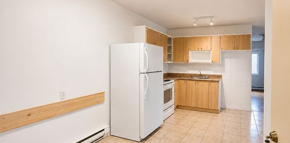 GRAND 5 ½|MAGOG|EAU CHAUDE - Photo 2
