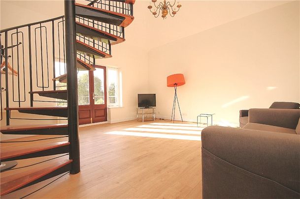 Ferry Lane, Wraysbury, Staines-upon-Thames, Berkshire, TW19 6HG - Photo 1