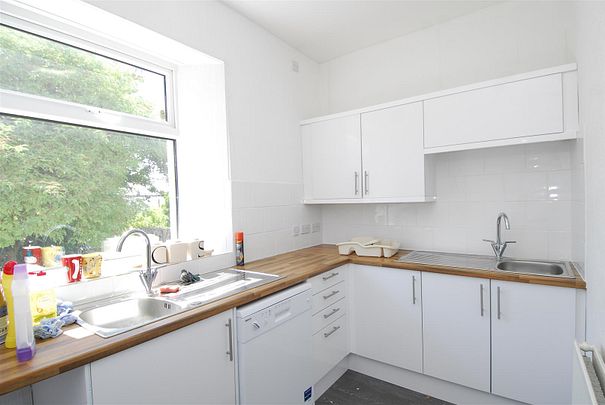 Lipson Road, Plymouth - Photo 1