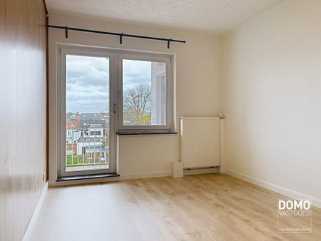 VOLLEDIG GERENOVEERD APPARTEMENT MET GARAGE TE HASSELT - Photo 2
