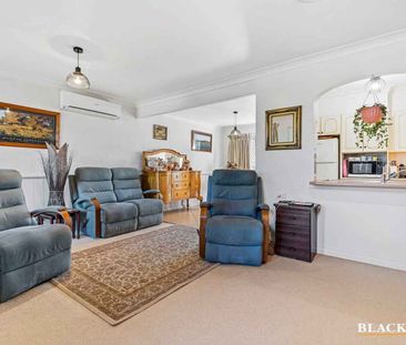 Charming retreat close to the beach - Photo 1