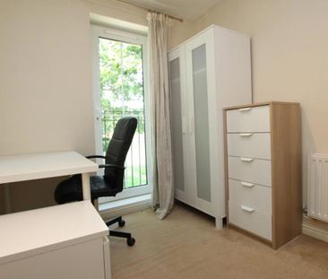 ***4 BED STUDENT PROPERTY*** £775pppm BILLS INCLUDED** A modern pro... - Photo 6