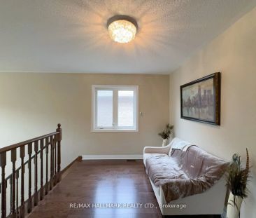 Detached Home For Lease | N9246351 - Photo 4