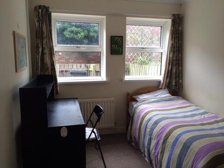 4 bedroom private hall to rent - Photo 5